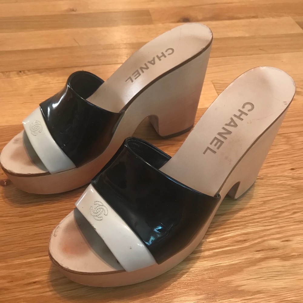 Chanel wood wedge size 37